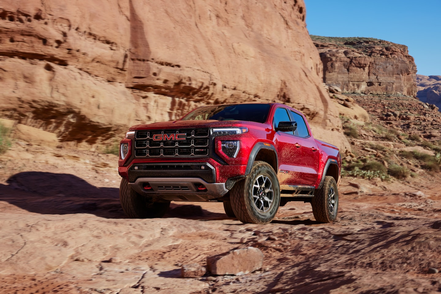2026-GMC-Canyon-AT4X-CrewCab-Truck-L06.jpg